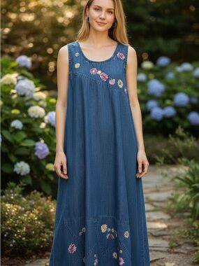 Sleeveless Blue Floral Embroidered Maxi Dress